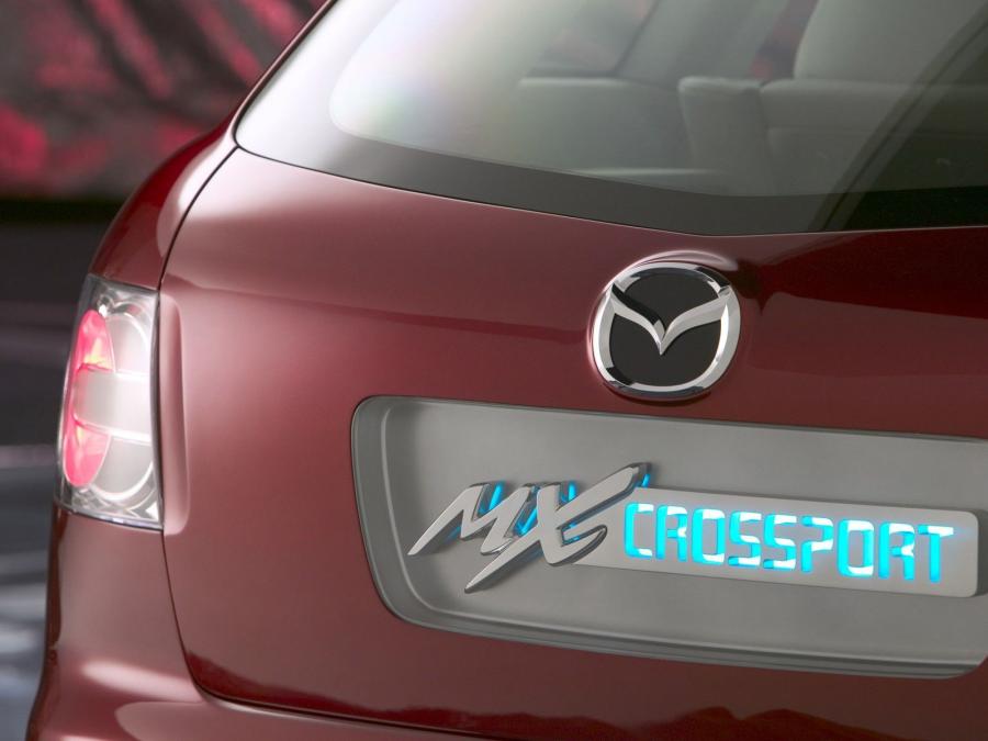  Mazda MX Crossport Concept 2005 года  (фото 20 из 59)